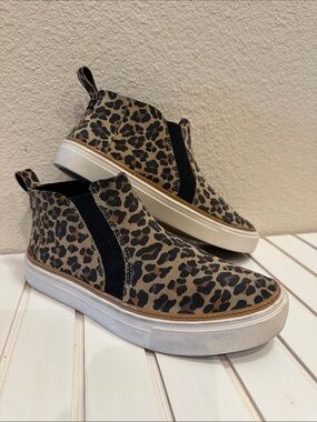 Toms Leopard Slip-On Sneakers - Tan & Black size 6